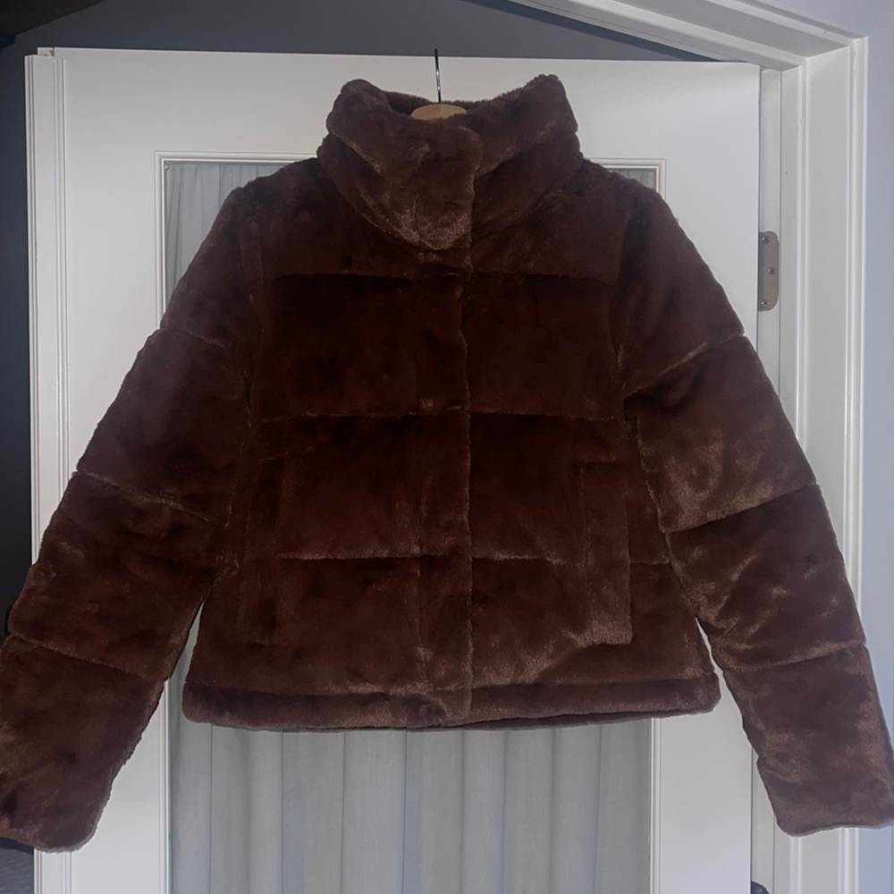 Abercrombie & Fitch Mini Puffer Faux Fur Size Large